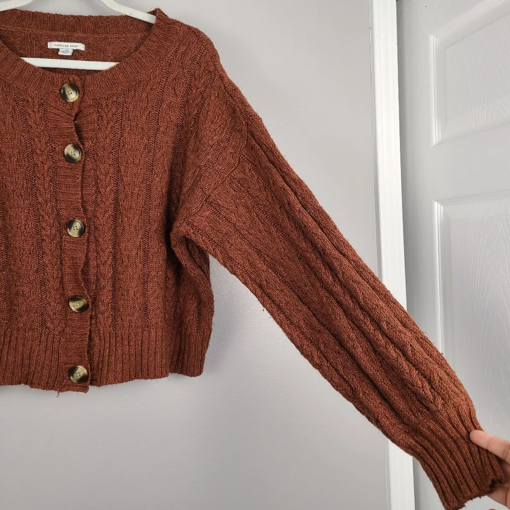 American Eagle Cropped Warm Brown Knit Tortoise Shell Button Up Cardigan Sweater